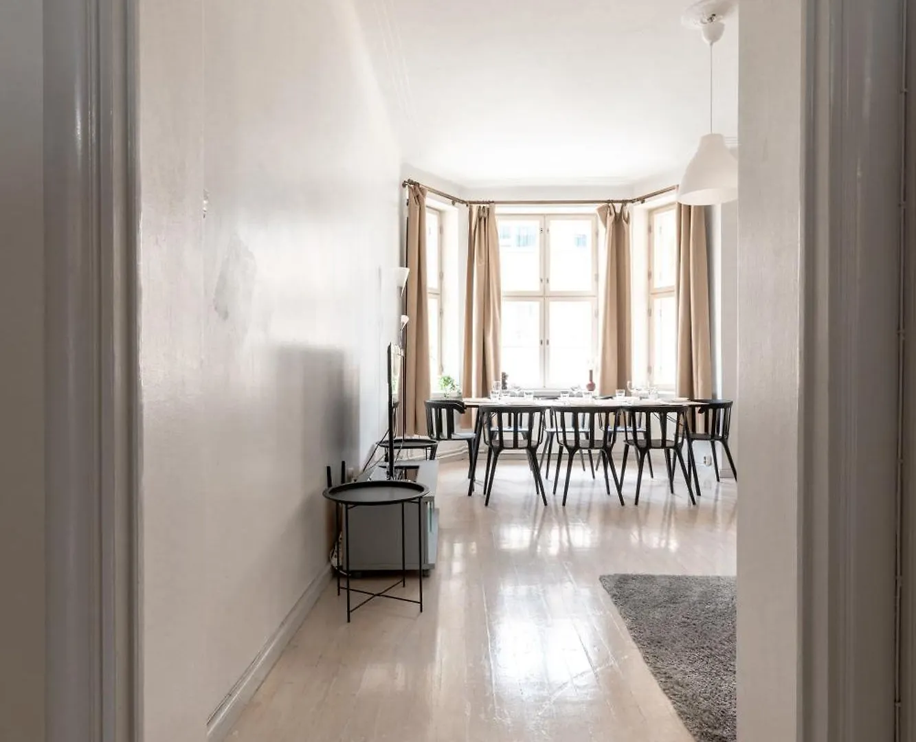 2Ndhomes Large 5 Room Apartment By The Esplanade Park Helsinki 0*,  Finland